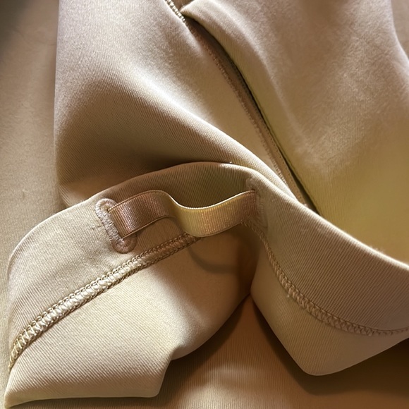 SOLD Lululemon Pullover Size 10 Adjustable Waist - Picture 9 of 9